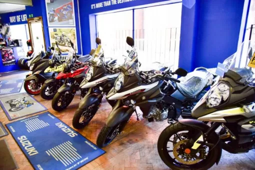 showroom-19.jpg
