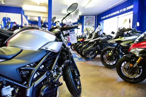 showroom-18.jpg